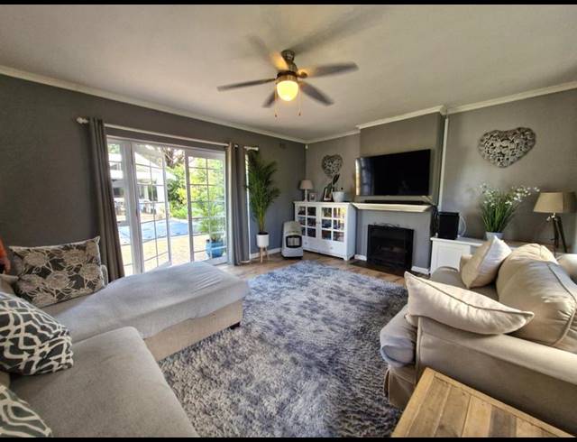 4 BEDROOM PROPERTY TO RENT IN KREUPELBOSCH